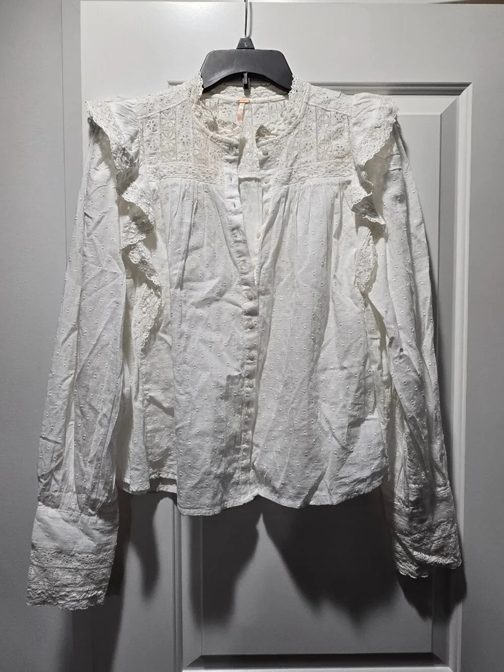 Free People White Eyelet Lace Ruffle Blouse Size S